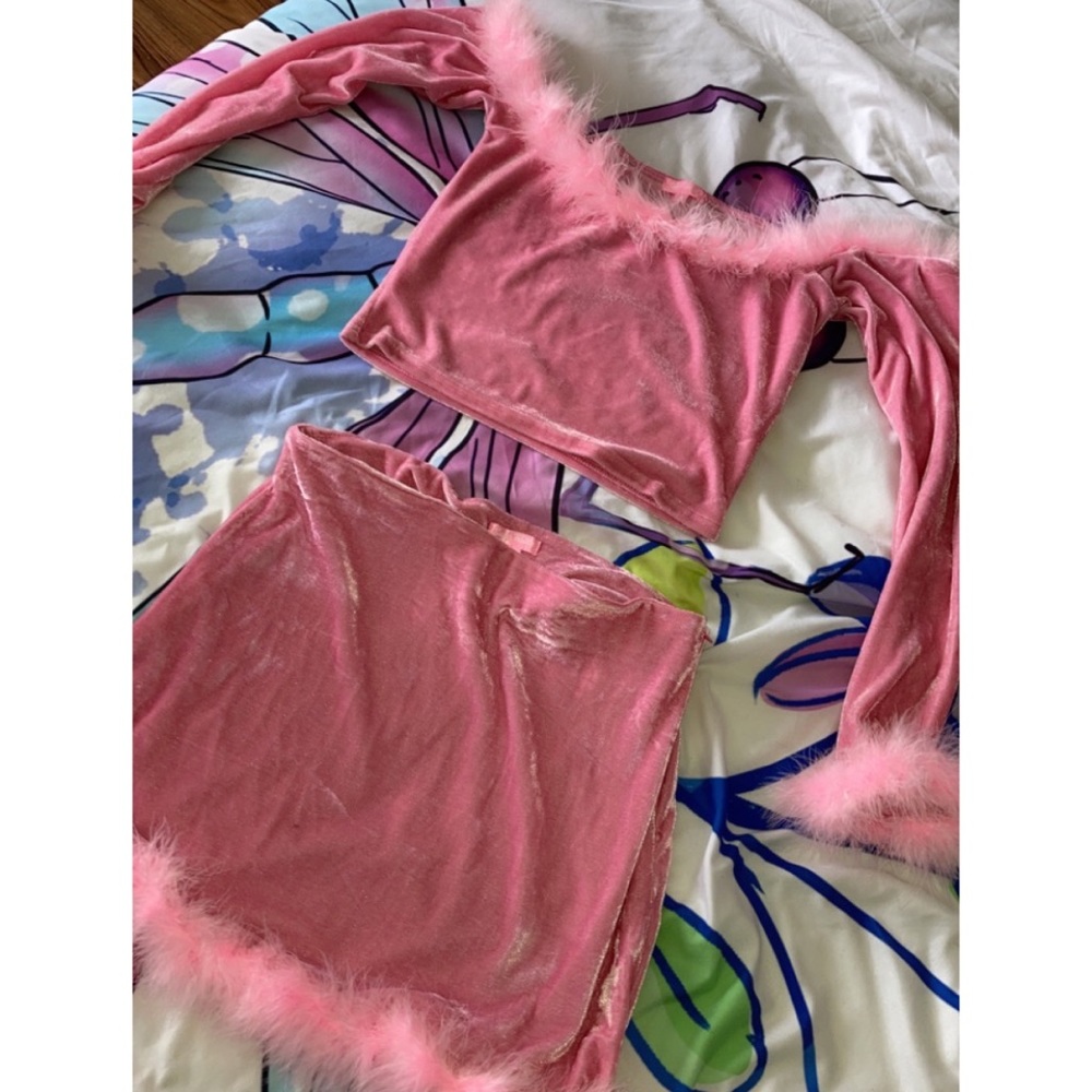 Sugar Thrillz Fuzzy Pink Set (L)